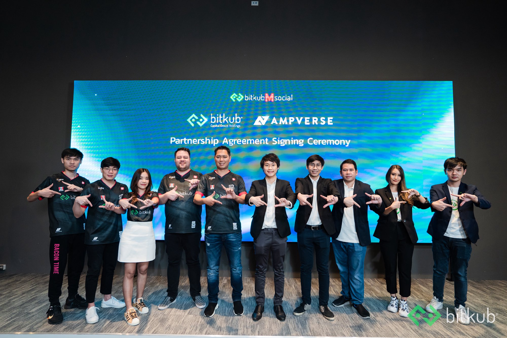 ขอขอบคุณทางสำนักงานคณะกรรมการนโยบายเขตพัฒนาพิเศษภาคตะวันออกนะครับ สำหรับโอกาสดี ๆ ที่ได้ร่วมแบ่งปันเนื้อหาสาระด้านเทคโนโลยีบล็อกเชนและ ICO ใ…