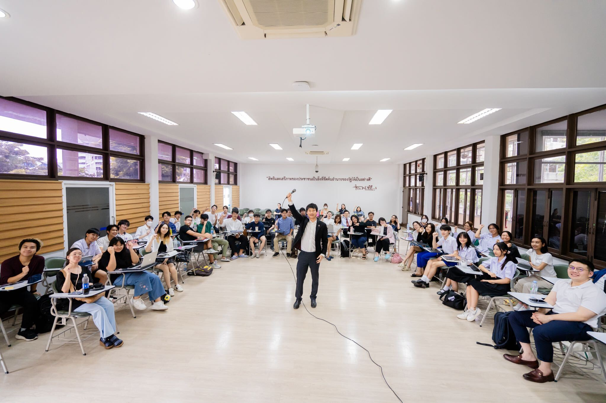 ขอขอบคุณ Thai Startup และทางมหาวิทยาลัยธรรมศาสตร์มาก ๆ ครับที่เชิญผมเป็นหนึ่งวิทยากรใน TU course