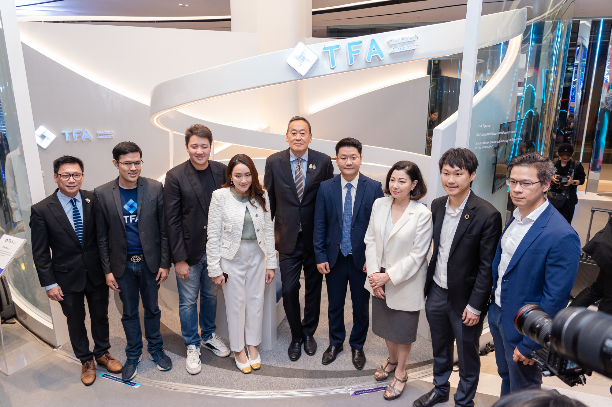 ภาพบรรยากาศงาน "SCBX NEXT TECH เทคคอมมูนิตี้แห่งโลกอนาคต" ณ วันที่ 4 ตุลาคม ที่ผ่านมาครับ ในฐานะตัวแทนของคนรุ่นใหม่ผมรู้สึกดีใจที่เราได้มีพื…