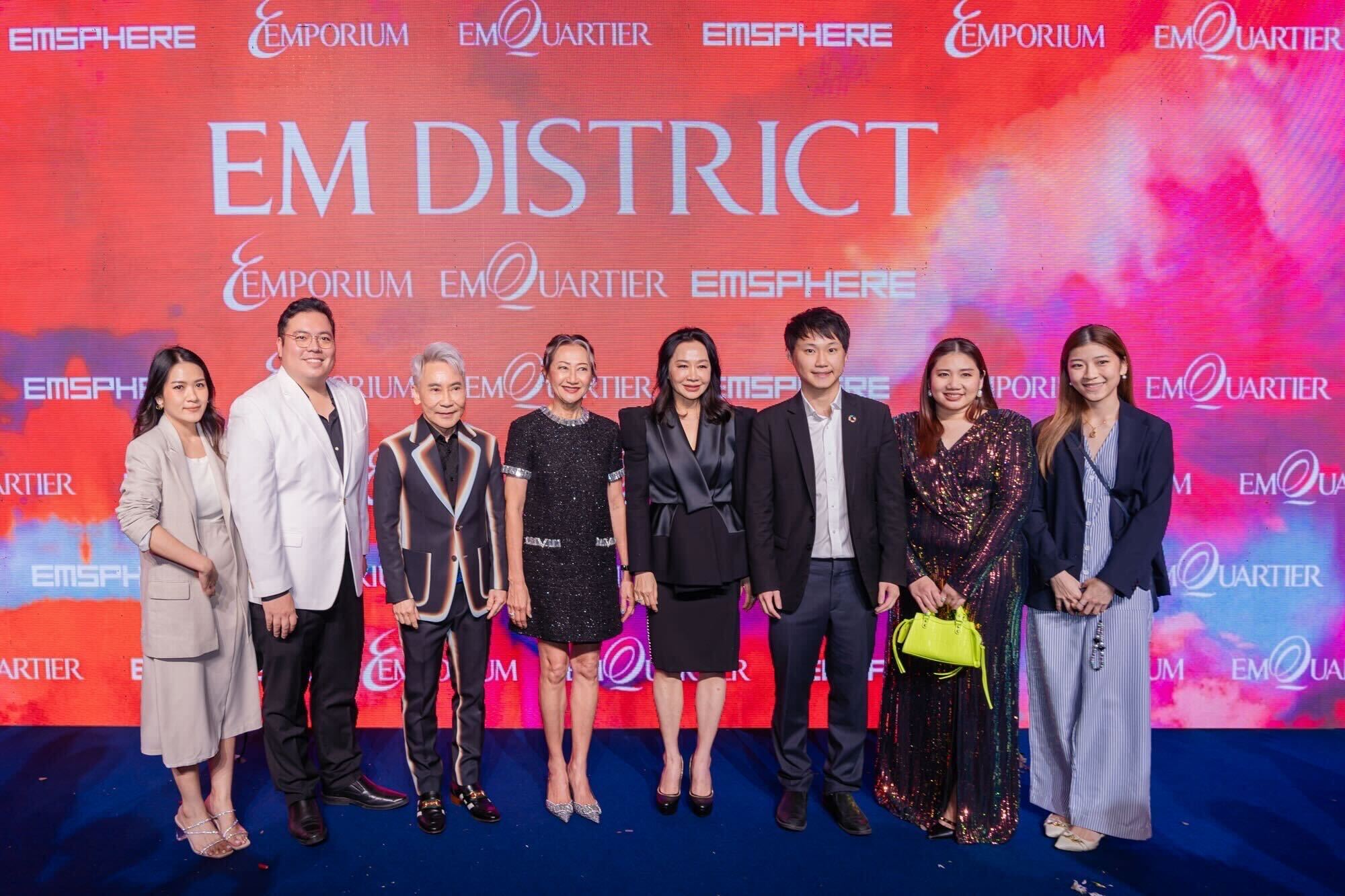 ผมรู้สึกยินดีเป็นอย่างยิ่งที่ได้ไปร่วมงานเปิดตัวอย่างยิ่งใหญ่ และขอแสดงความยินดีกับ Emsphere (เอ็มสเฟียร์) ศูนย์การค้าแห่งใหม่ย่าน EM Distri…