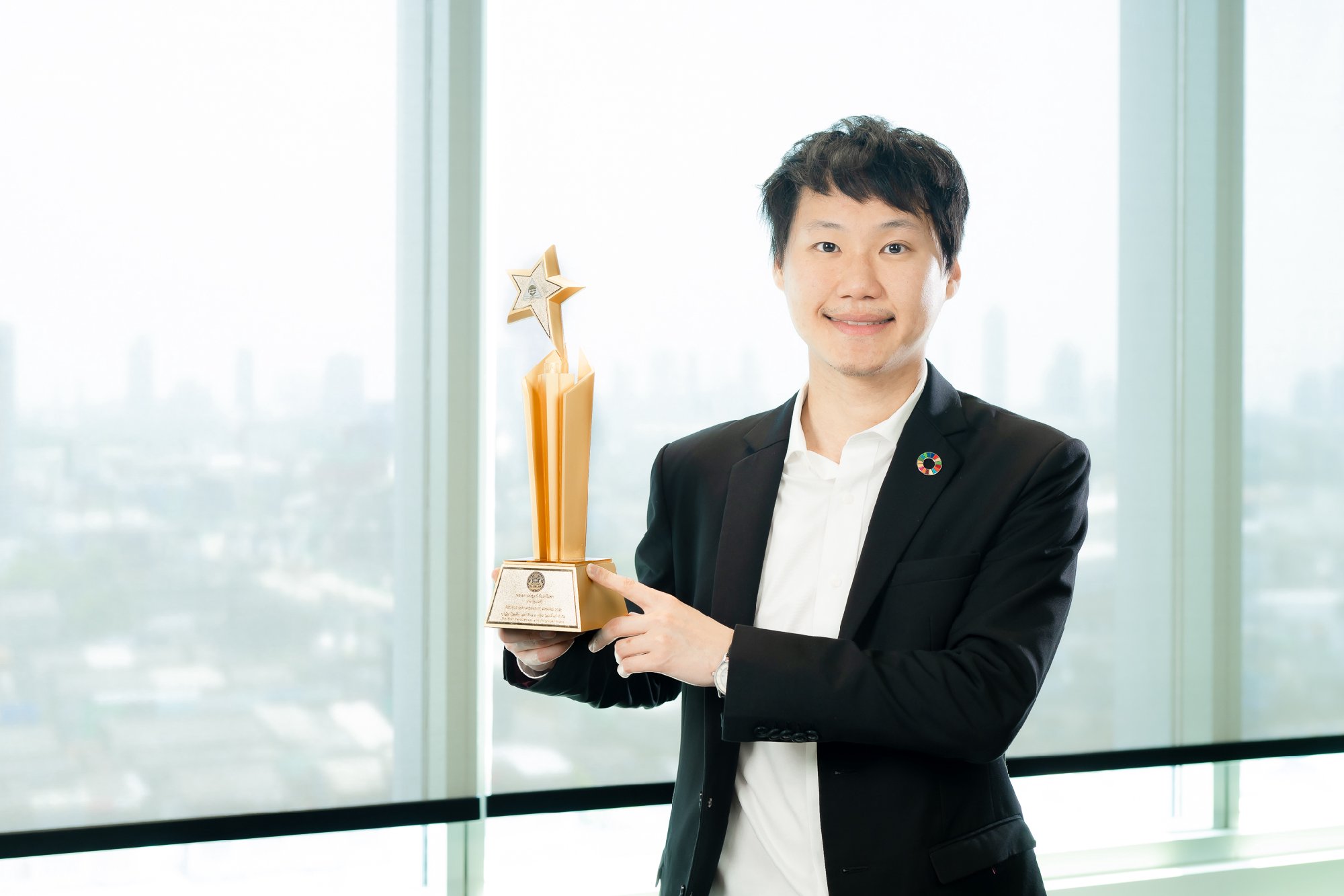 ผมขอขอบคุณทาง สมาคมการจัดการงานบุคคลแห่งประเทศไทย (PMAT) ที่ได้เล็งเห็นศักยภาพและมอบรางวัล The Best Recruitment & Employer Brand ให้กับบริษั…
