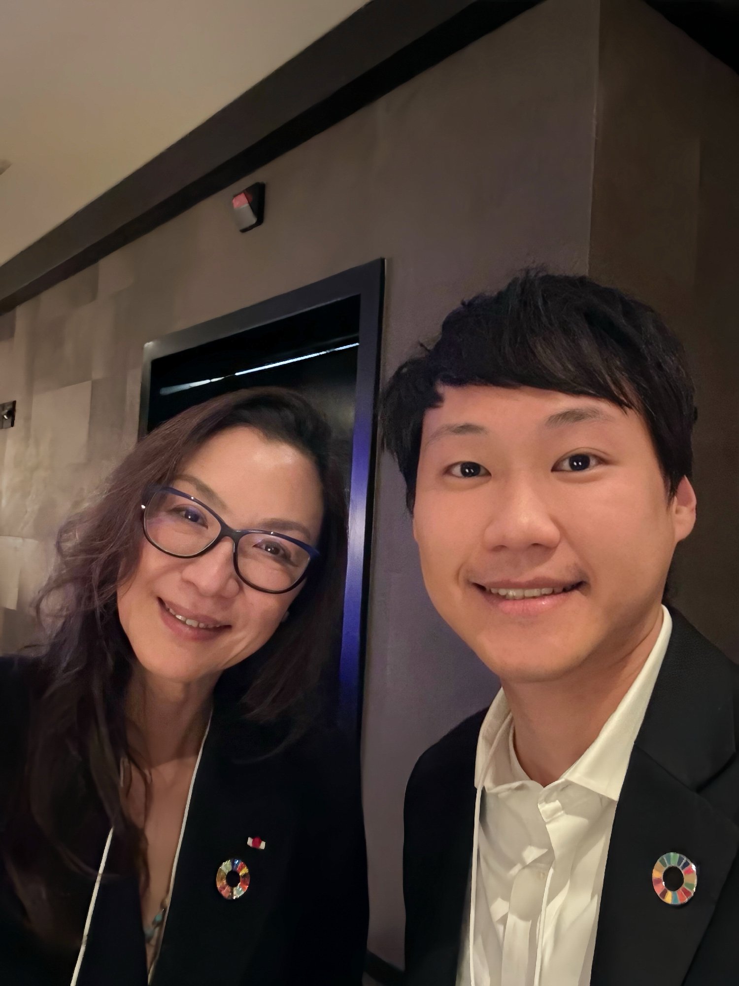 ในงาน World Economic Forum 2024 นี้ผมได้มีโอกาสพิเศษพบกับคุณ Michelle Yeoh นักแสดงมากความสามารถ ที่เพิ่งได้รับรางวัล Best Actress ของ Oscar…