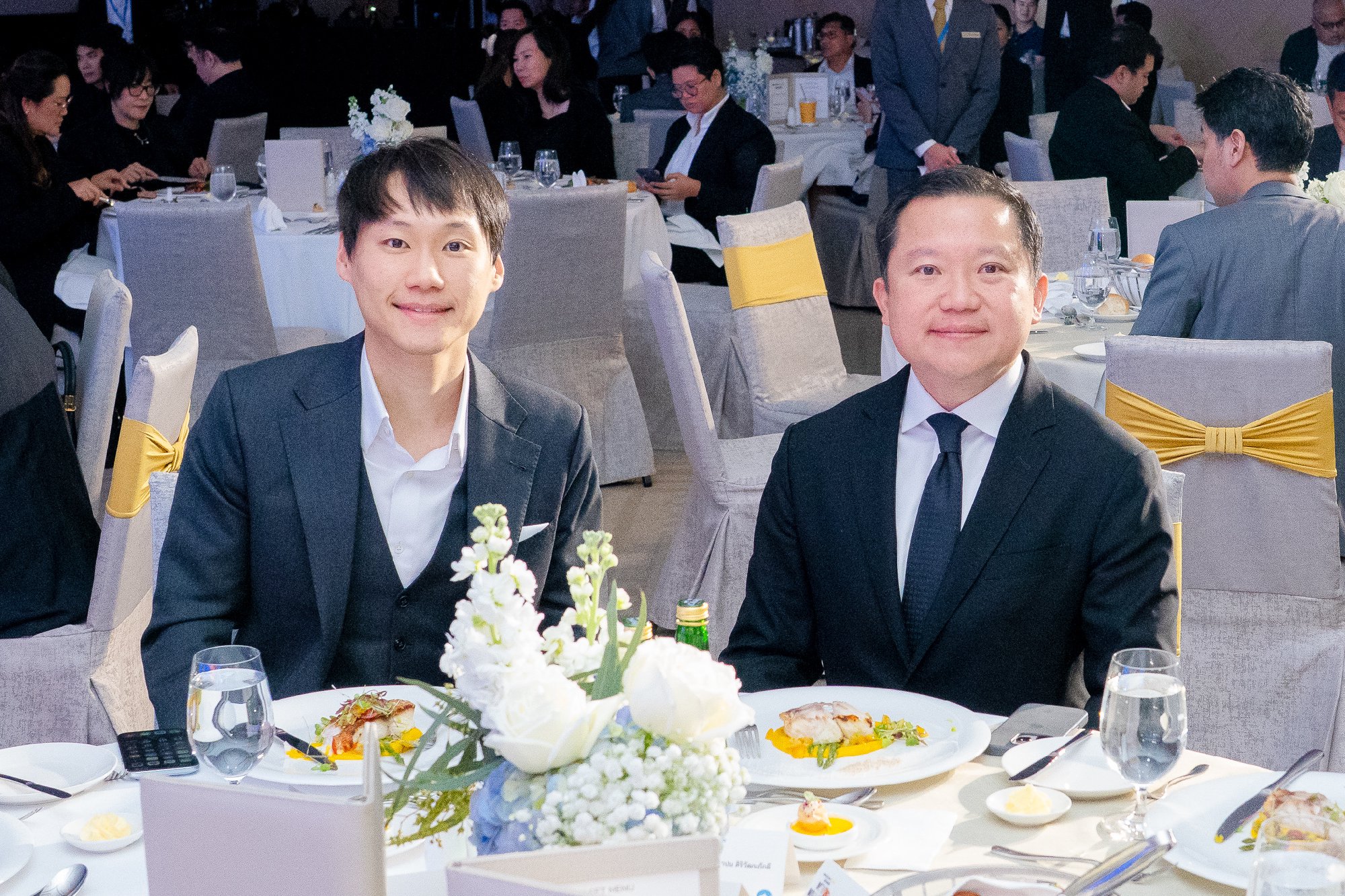 It was an honor to connect with Khun Thapana Sirivadhanabhakdi, CEO of Thai Beverage, at SPOTLIGHT DAY 2025. As a key architect behind the g…