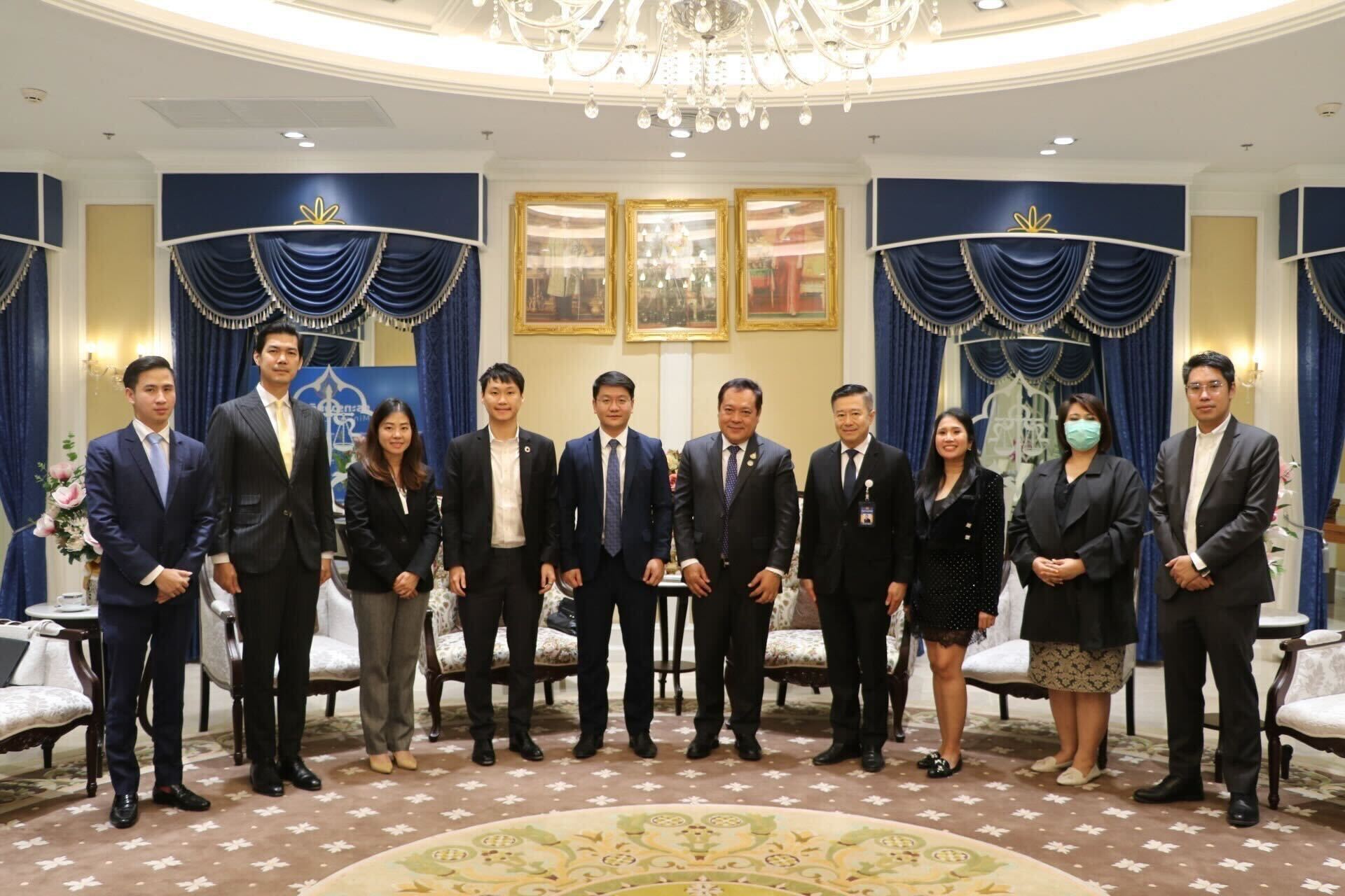 ผมร่วมด้วยคุณชลเดช เขมะรัตนา นายกสมาคมฟินเทคประเทศไทย (TFA) ได้มีโอกาสเข้าพบท่านพันตำรวจเอก ทวี สอดส่อง รัฐมนตรีว่าการกระทรวงยุติธรรม และคณะ…