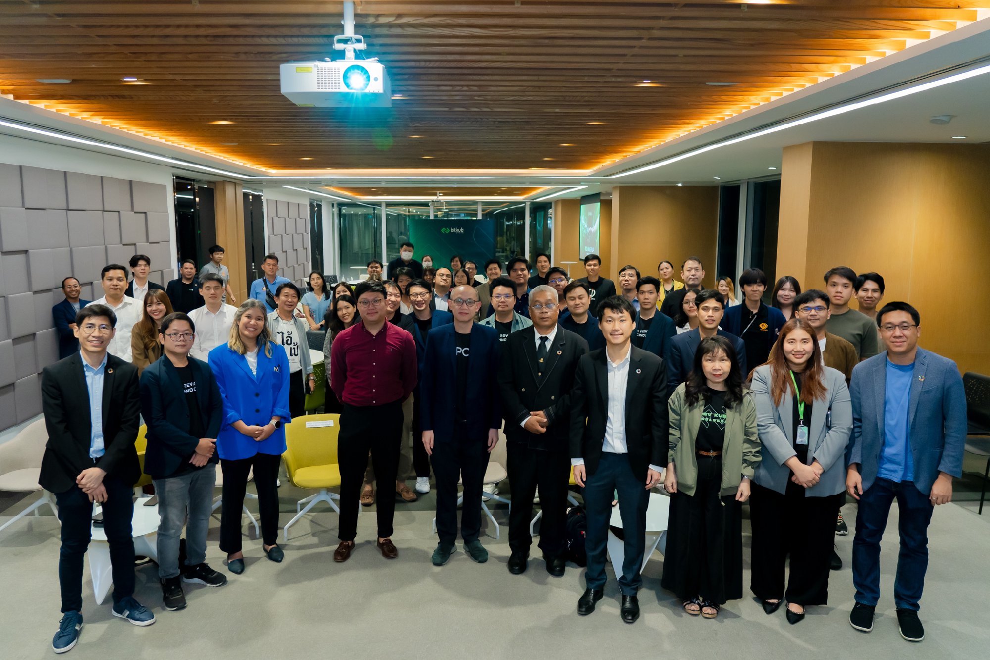 ในงาน BKC Biz Meetup ธีม Green tokenization ที่ผ่านมา ผมได้กล่าวเปิดงานพร้อมทั้งร่วมบรรยายในหัวข้อ "โอกาสสำหรับภาคธุรกิจภายใต้แนวคิด Green แ…