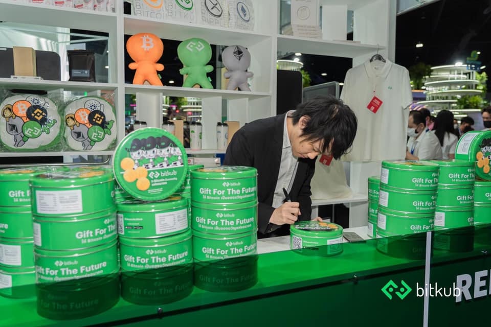 ขอขอบคุณทุกการติดตามและสนับสนุนที่มีให้กันมาโดยตลอด รวมถึงขอขอบคุณทาง Bangkok Post สำหรับรางวัล The Inspirer of the Year ผมรู้สึกยินดีอย่างย…