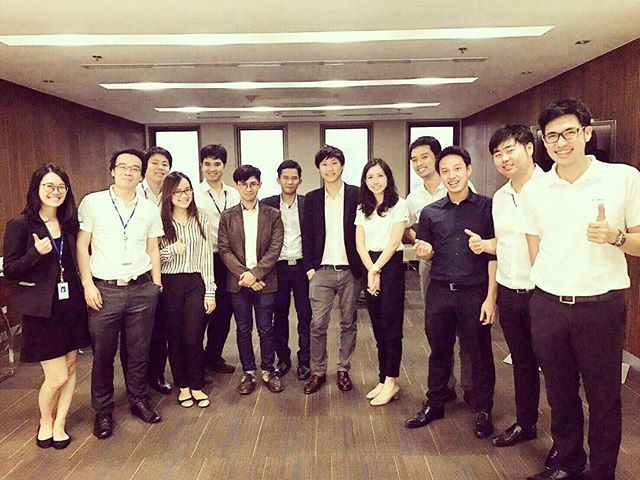 See Topp Jirayut Srupsrisopa's latest updates