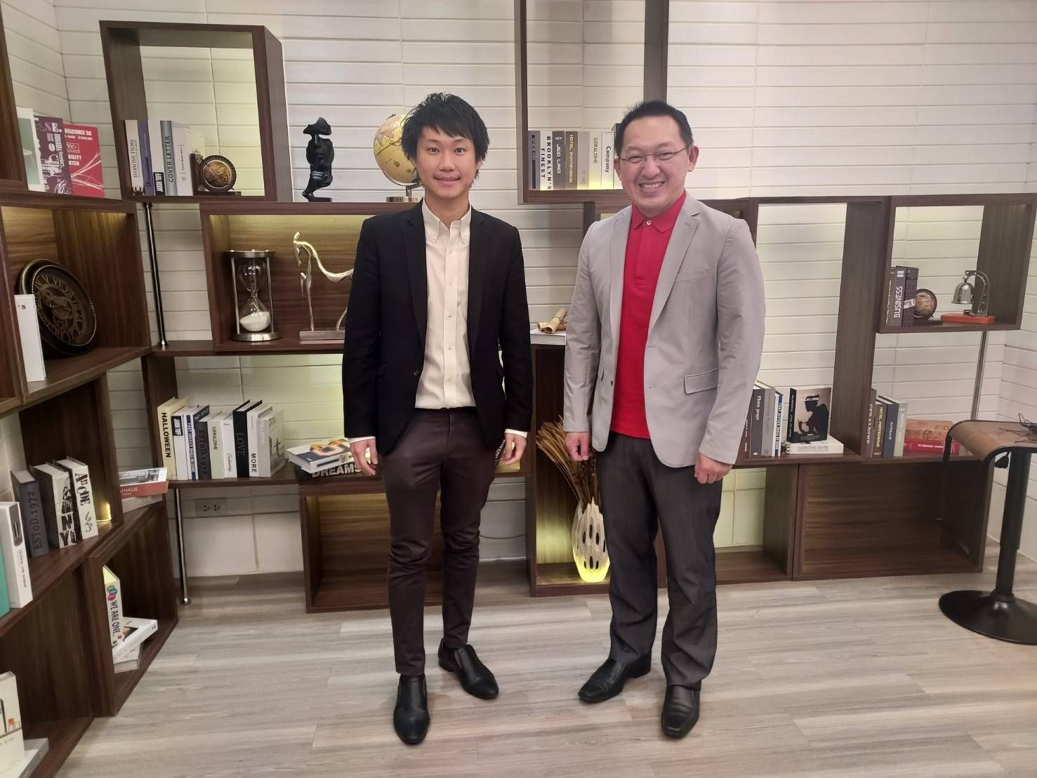 ขอขอบคุณ Nam Finance สำหรับสรุปดีๆ จากกิจกรรม CEO Talk Online ที่จัดโดย YEC Songkhla นะครับ สรุปนี้จะช่วยให้คนอีกเป็นจำนวนมากเข้าใจเรื่องสิน…