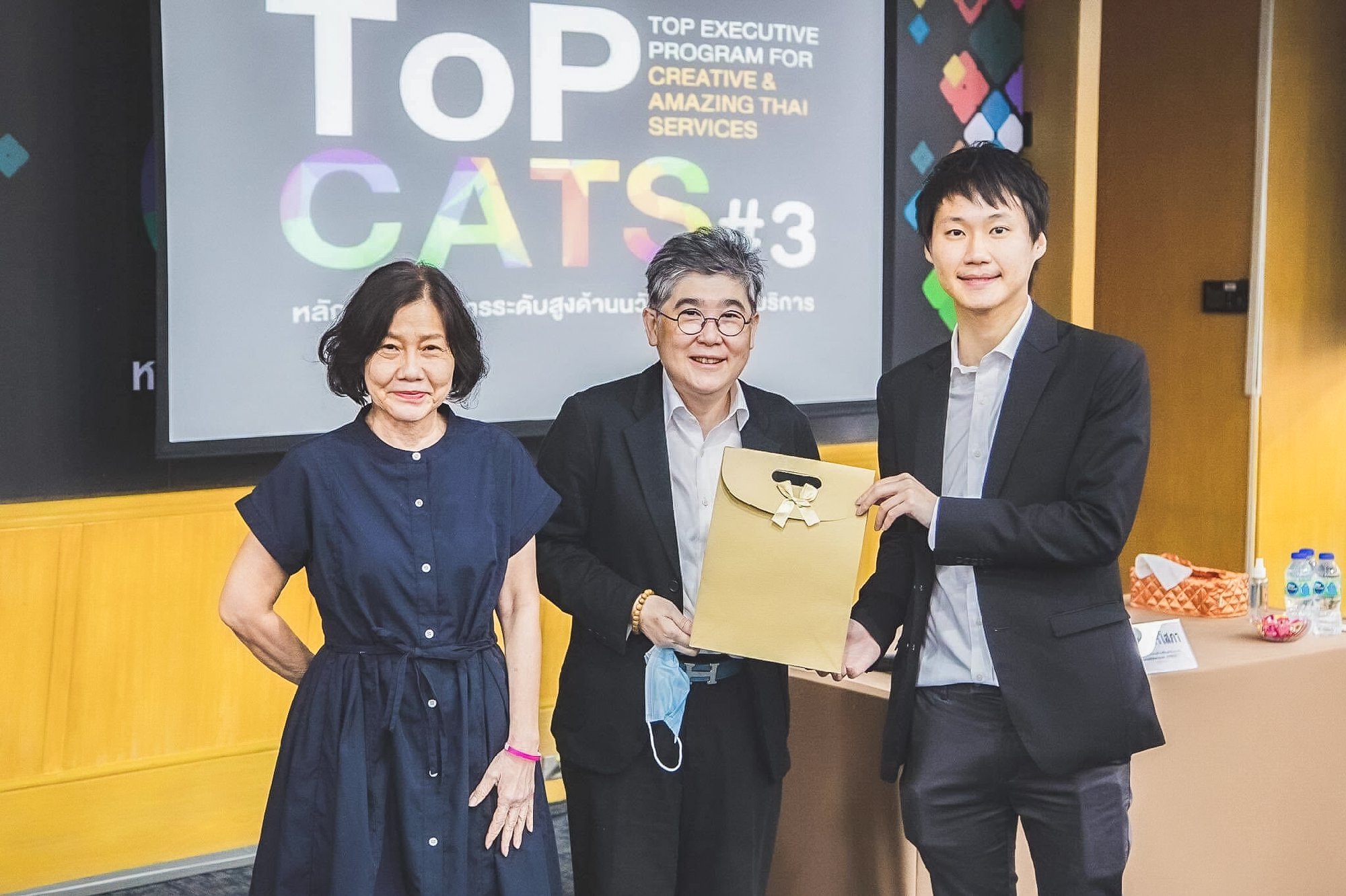 ถือเป็นเกียรติของผมอย่างยิ่งครับ ที่ได้รับเชิญและได้มีโอกาสแชร์ประสบการณ์ร่วมกับคุณคมสันต์ ซีอีโอแห่งแฟลช เอ็กซ์เพรส เกี่ยวกับก่อตั้งสตาร์ตอ…
