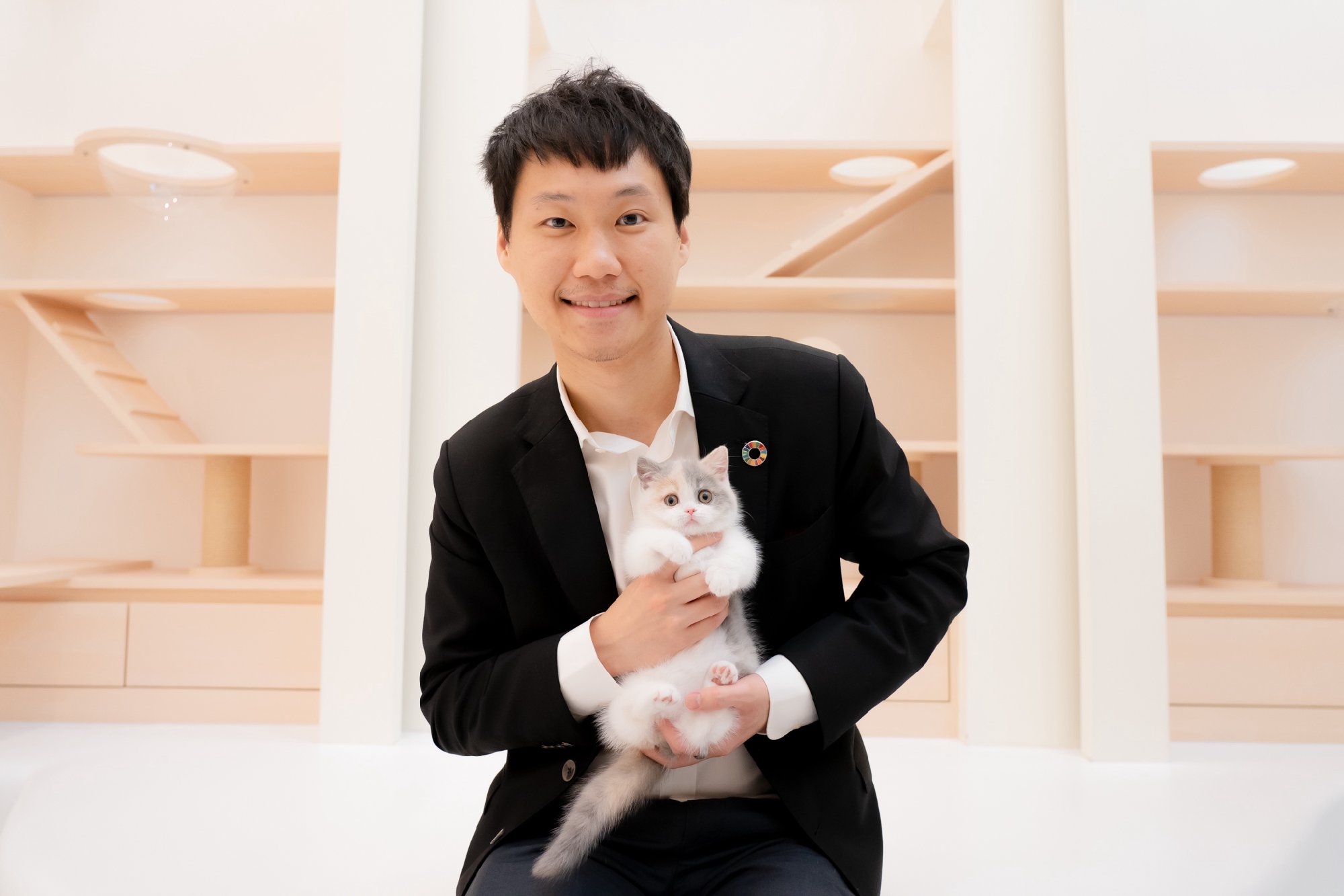 เพื่อน ๆ ช่วยตั้งชื่อน้องแมวตัวแรกในชีวิตผมหน่อยครับ ทุกคนอยากให้น้องชื่ออะไรดี? ชื่อไหนถูกใจ ผมมีรางวัลเป็น Hoodie Bitkub แจกให้ครับ
