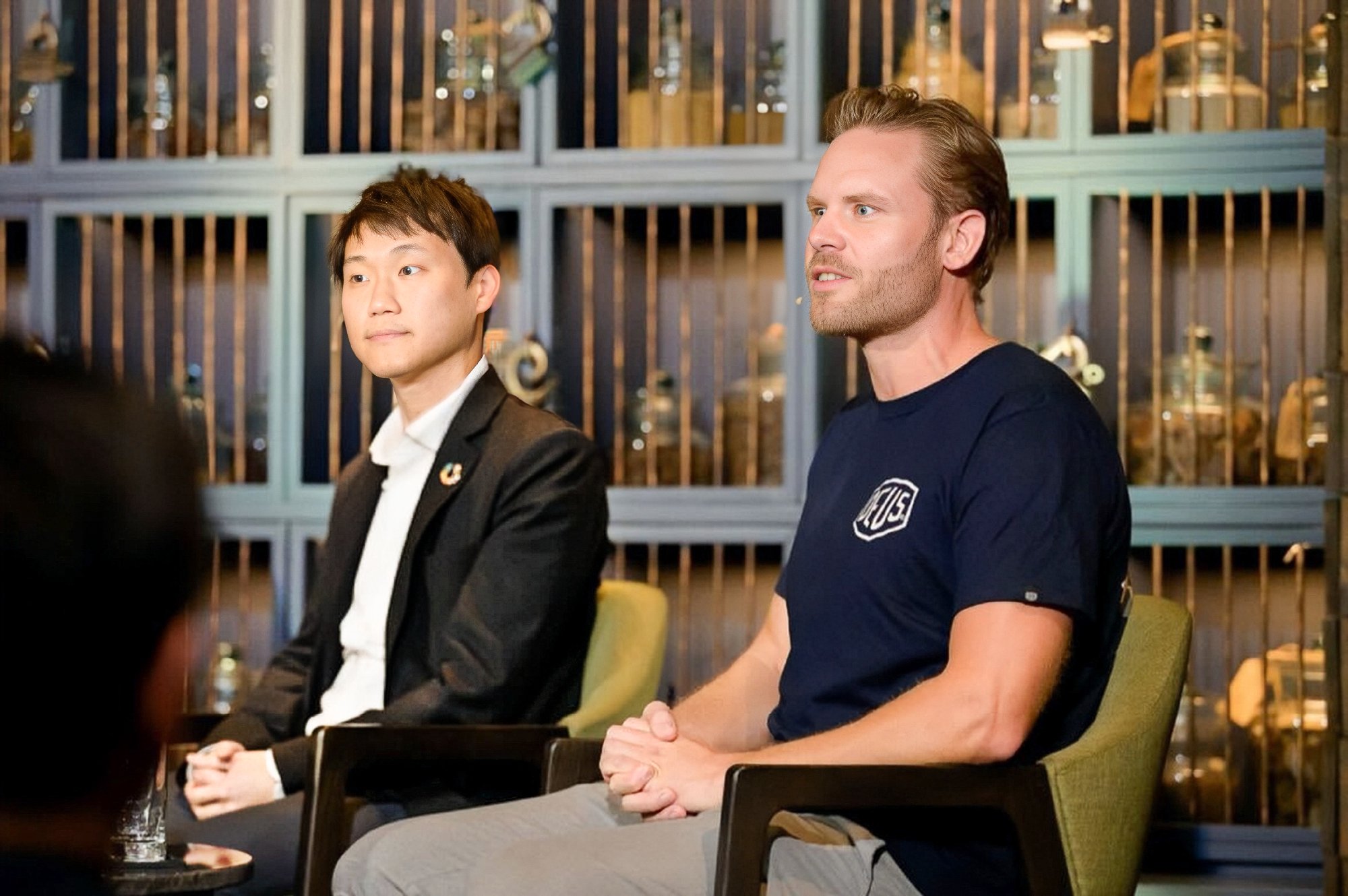 บรรยากาศในงาน 'Soho Hospitality's social and networking' เมื่อวันที่ 9 พฤศจิกายนที่ผ่านมาครับ ภายในงานนี้ผมได้ร่วมเสวนาเรื่องของอุตสาหกรรมคว…