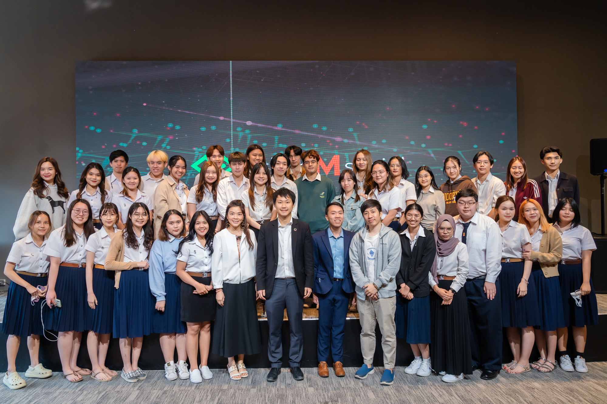 ผมรู้สึกยินดีมาก ๆ ครับ ที่ได้มีโอกาสต้อนรับคณาจารย์และนิสิตจากจุฬาลงกรณ์มหาวิทยาลัย ที่มอบความไว้วางใจกับทาง Bitkub และร่วมจัดกิจกรรมสุดพิเ…