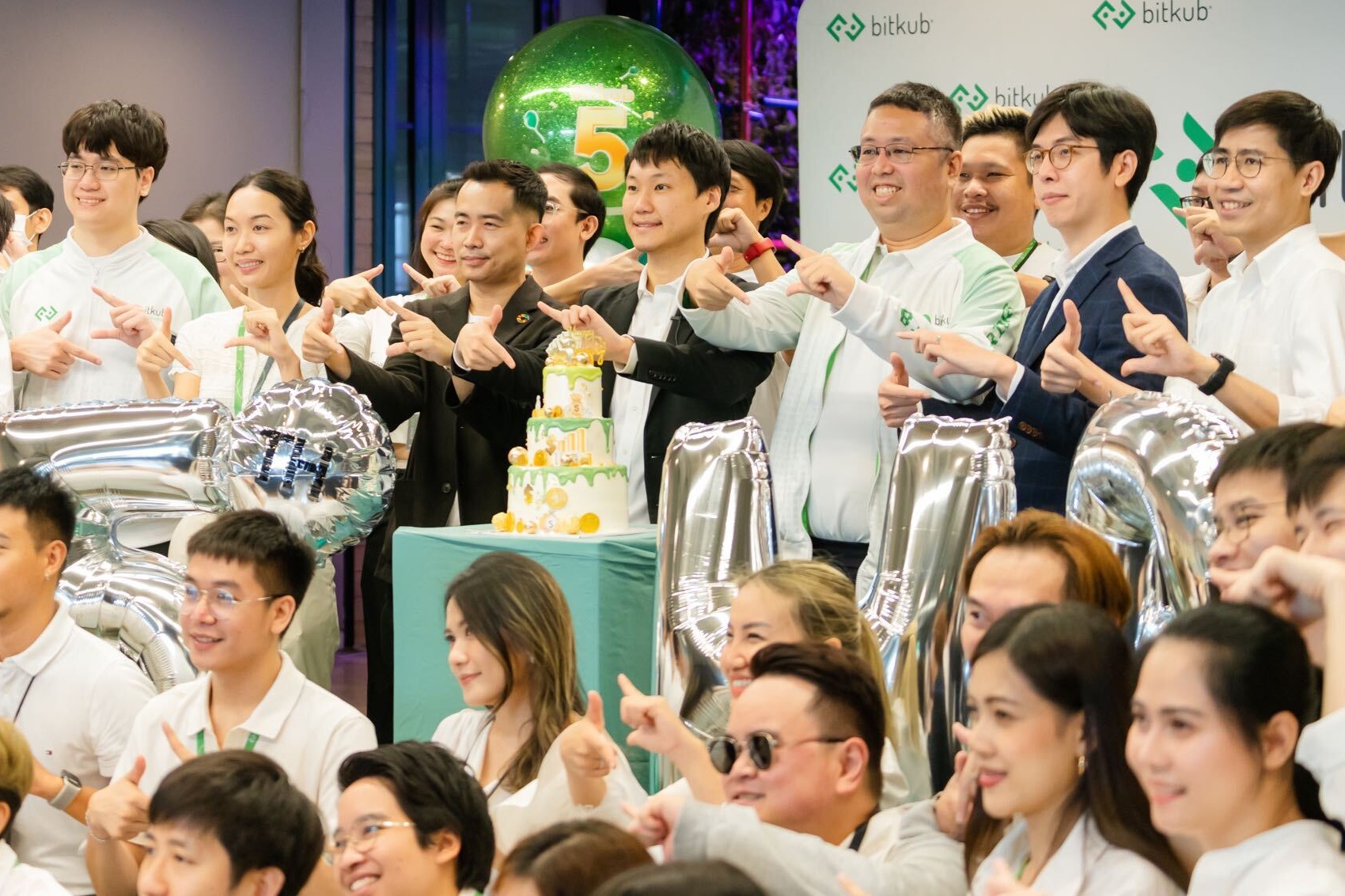 เนื่องในโอกาสทำบุญวันเกิดครบรอบ 5 ปี ของกลุ่มบริษัท Bitkub ผมขออนุโมทนาบุญและขอขอบคุณทุกท่านที่ให้การสนับสนุนและไว้วางใจ Bitkub มาตลอด 5 ปี…