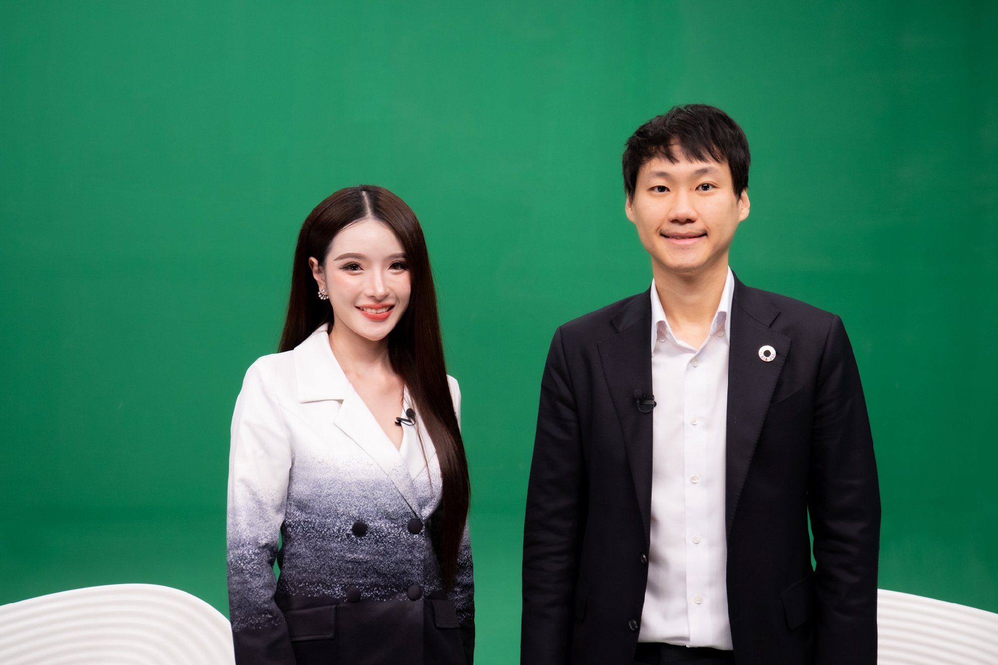 เบื้องหลังในรายการ "Wealth Idol" รายการใหม่จากทาง TNN Originals โดยผมจะมาร่วมพูดคุยเกี่ยวกับประสบการณ์และเคล็ดลับที่ทำให้ผมประสบความสำเร็จเพ…