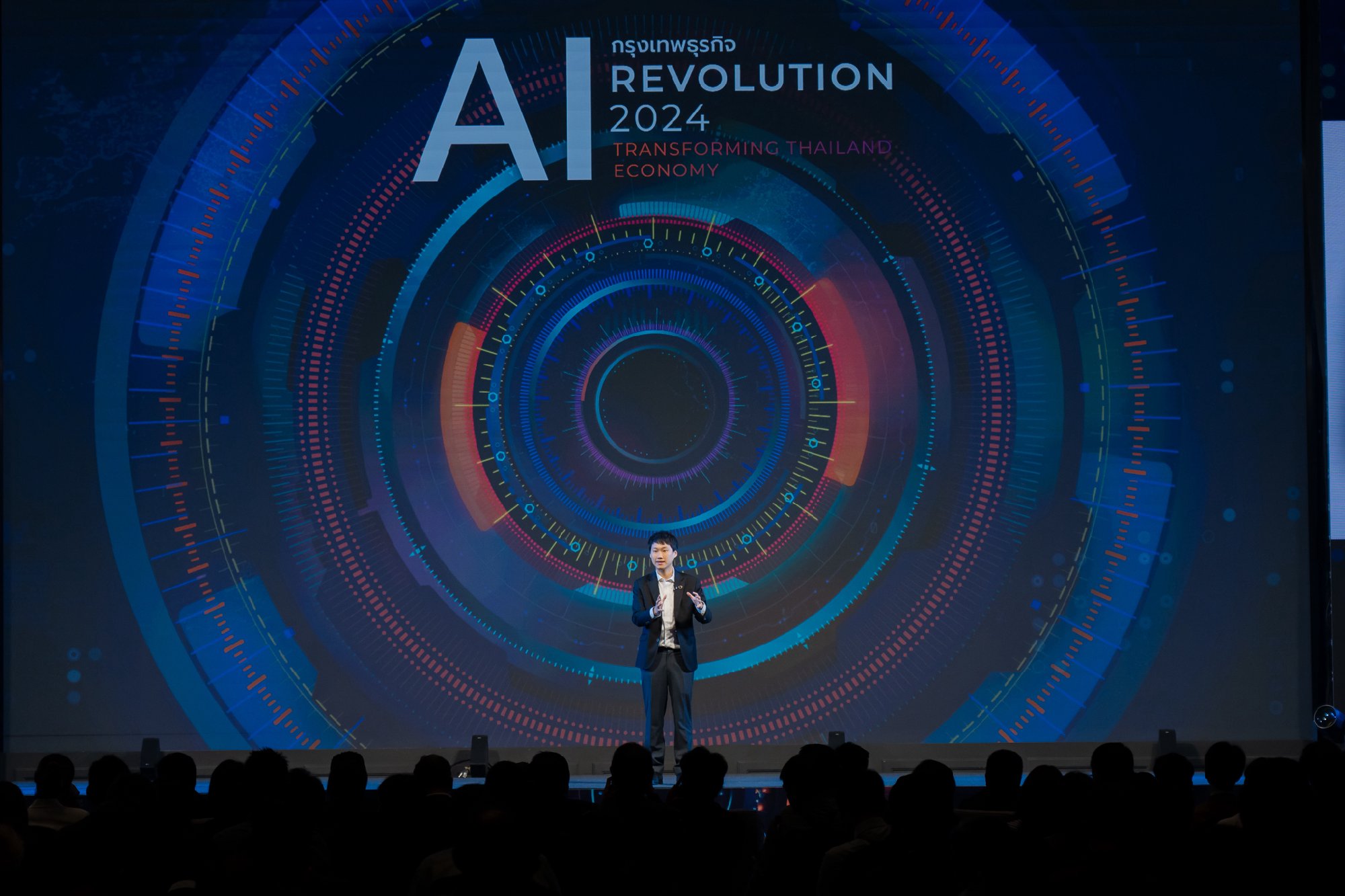 บรรยากาศในงานสัมมนา "AI REVOLUTION 2024: TRANSFORMING THAILAND ECONOMY" ที่ผ่านมาครับ สำหรับในครั้งนี้ผมได้มีโอกาสแชร์ประสบการณ์และให้ความรู…