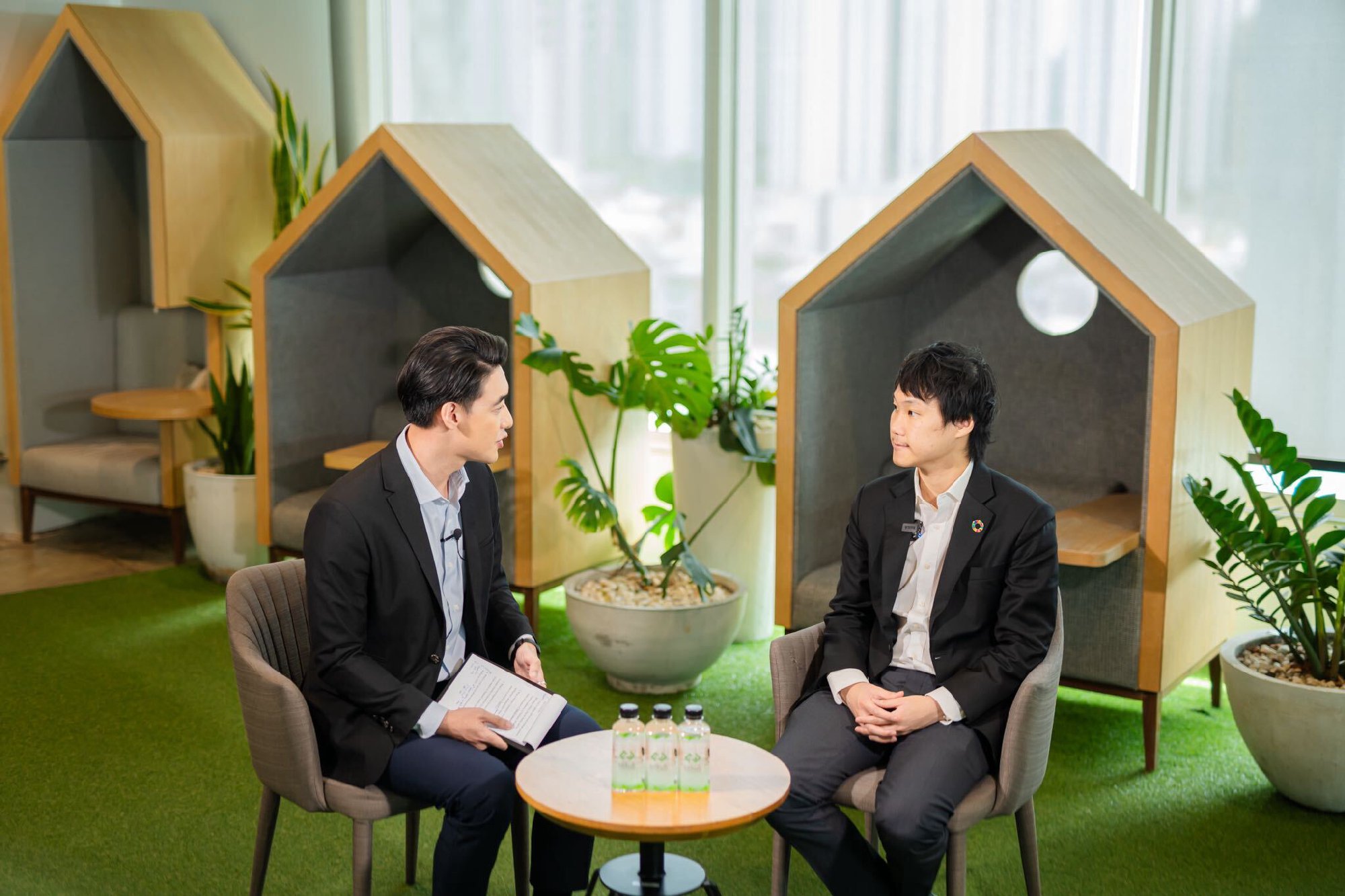 เมื่อวันที่ 9 กันยายนที่ผ่านมา ผมได้มีโอกาสให้สัมภาษณ์และพูดคุยกับทาง Thai PBS World มาครับ ต้องขอบคุณทาง Thai PBS World สำหรับการมาสัมภาษณ์…