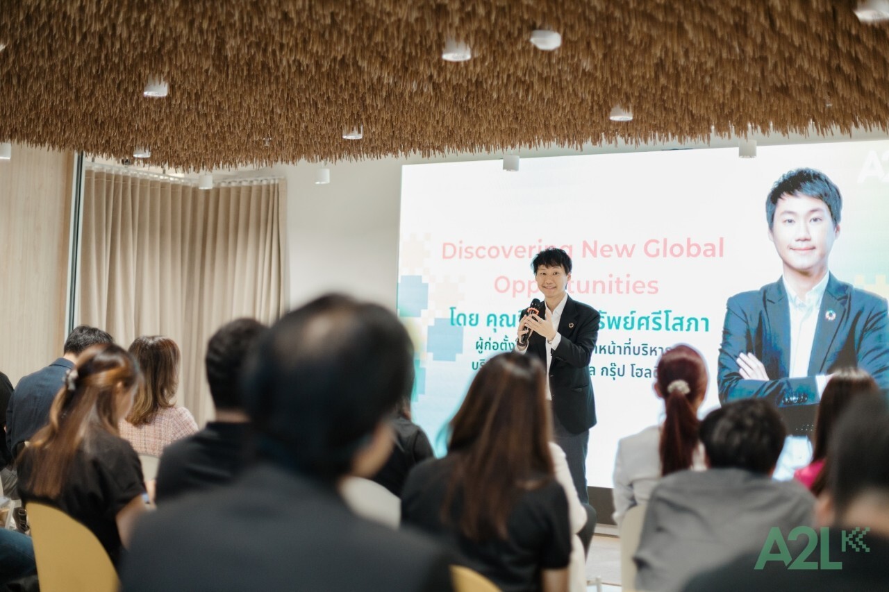 ขอขอบคุณทาง Thinkberry ที่เชิญผมไปเป็นวิทยากรเพื่อบรรยาย และแลกเปลี่ยนความรู้ในหัวข้อ "Discovering New Global Opportunities" ดีใจเป็นอย่างยิ…