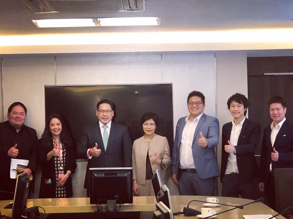 ทาง Bitkub Academy ขอขอบคุณทุกท่านที่เข้าร่วมฟังการบรรยายของคุณ ท๊อป จิรายุส ทรัพย์ศรีโสภา - Topp Jirayut Srupsrisopa ในงาน "ปูพื้นฐานสร้างค…