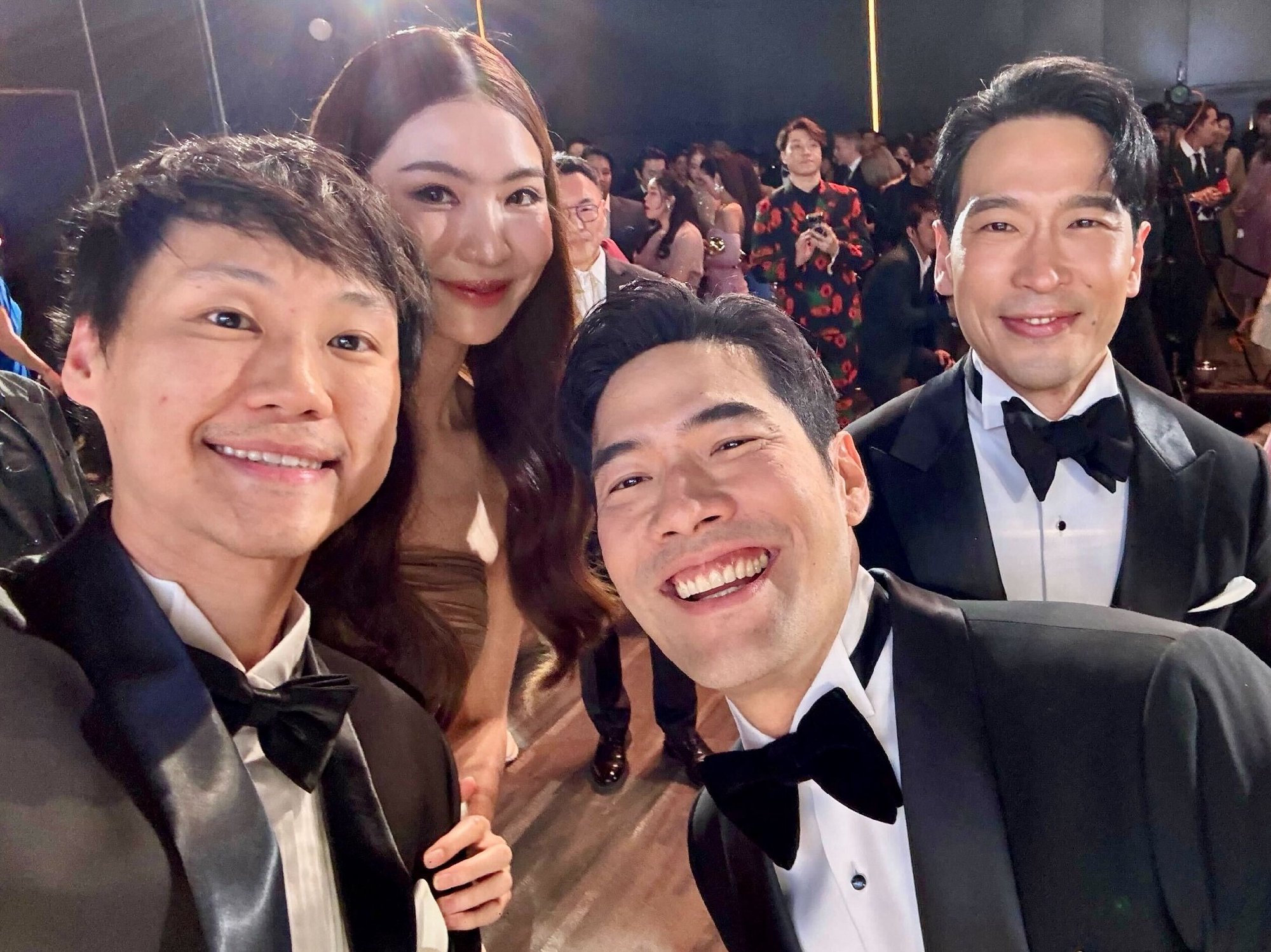 ผมและคุณบีม ขอแสดงความยินดีกับงานแต่งงานของคุณวู้ดดี้ และคุณโอ๊ตครับ ขอให้ทั้งคู่มีความสุขมาก ๆ เป็นความรักที่อบอุ่นและเป็นกำลังใจที่ดีให้กั…