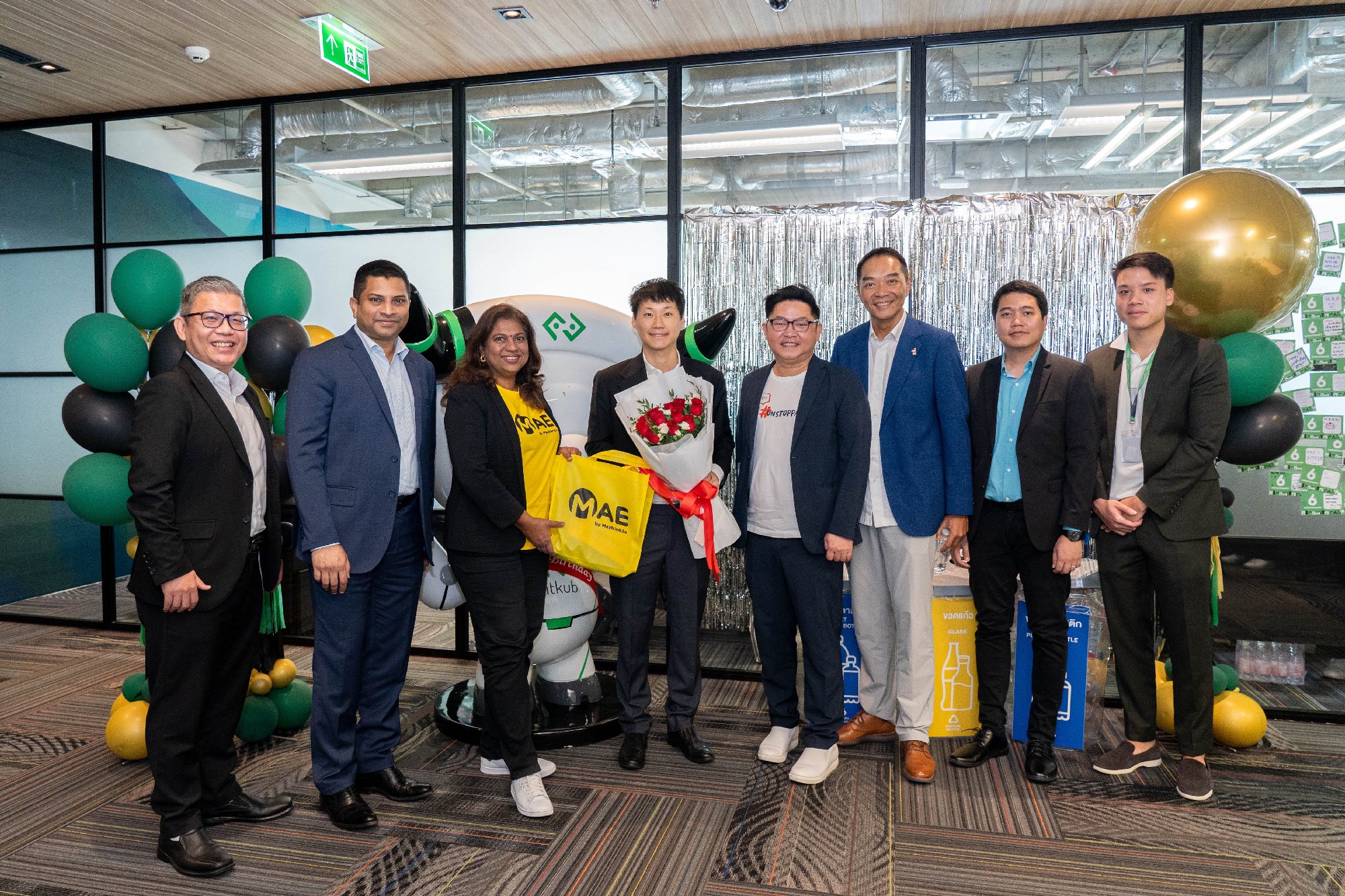 ผมรู้สึกยินดีเป็นอย่างยิ่งที่ได้ต้อนรับทีมงานของ Maybank พร้อมทั้งได้พูดคุยถึงแผนการความร่วมมือในอนาคตรวมถึงแบ่งปันมุมมองเกี่ยวกับภูมิทัศน์ส…