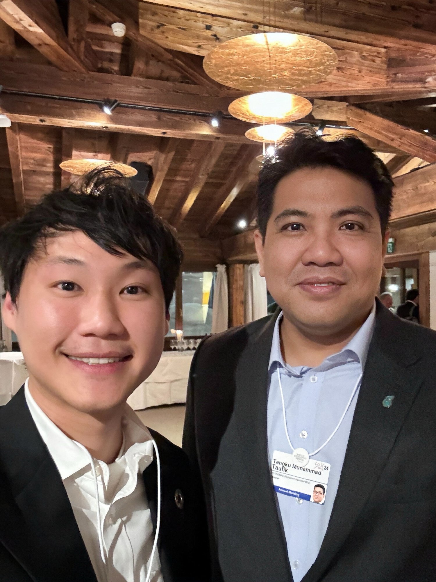 เป็นโอกาสอันดีอีกครั้งที่ได้พบกับคุณ Datuk Tengku Muhammad Taufik ประธาน และประธานเจ้าหน้าที่บริหารกลุ่มบริษัทปิโตรนาส หลังจากที่เราได้พบกัน…