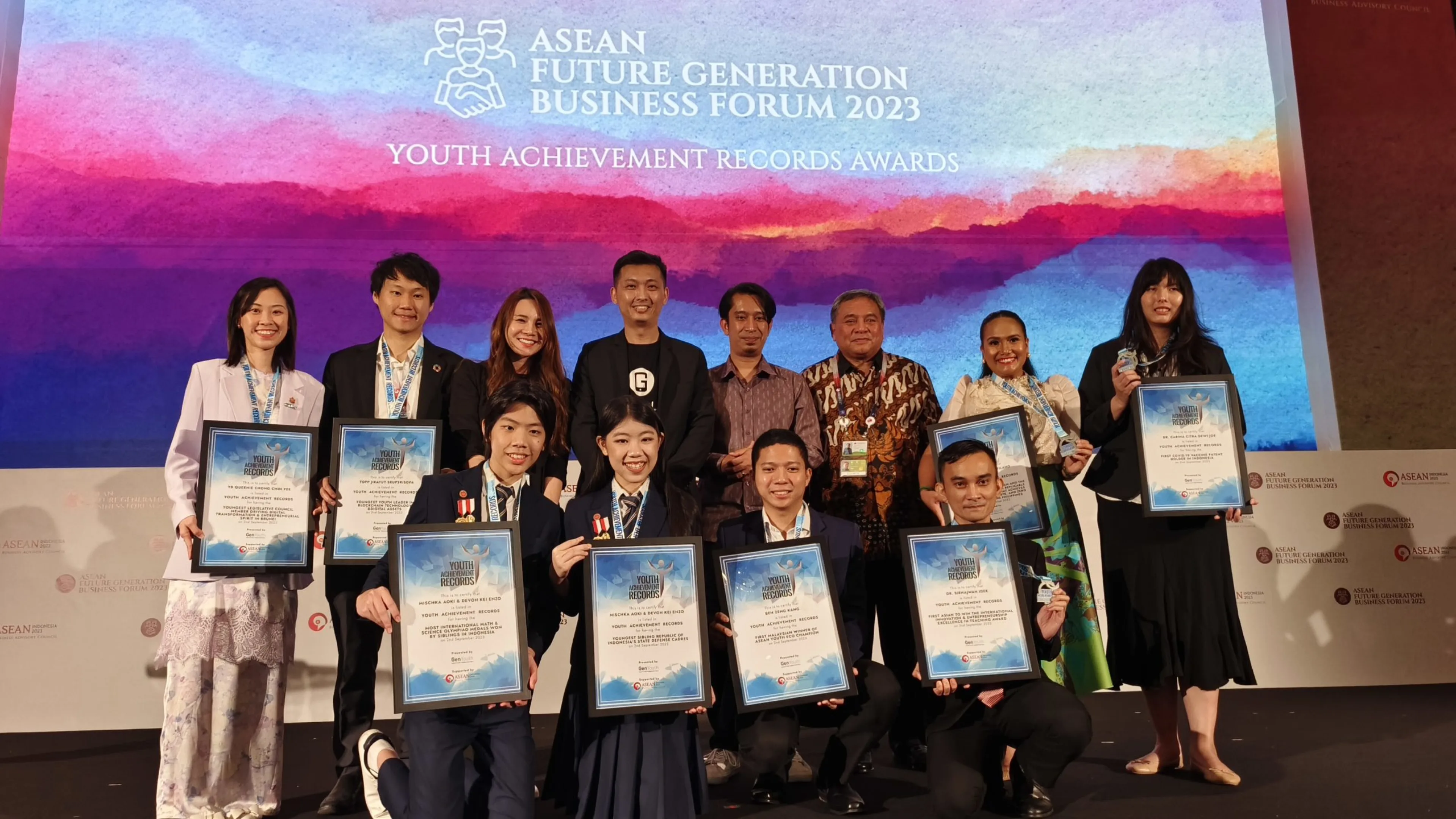8 Exceptional Individuals, Including 2 from Malaysia, Earn Youth Achievement Records at the ASEAN Future Generation Business Forum @ ASEAN Indonesia 2023