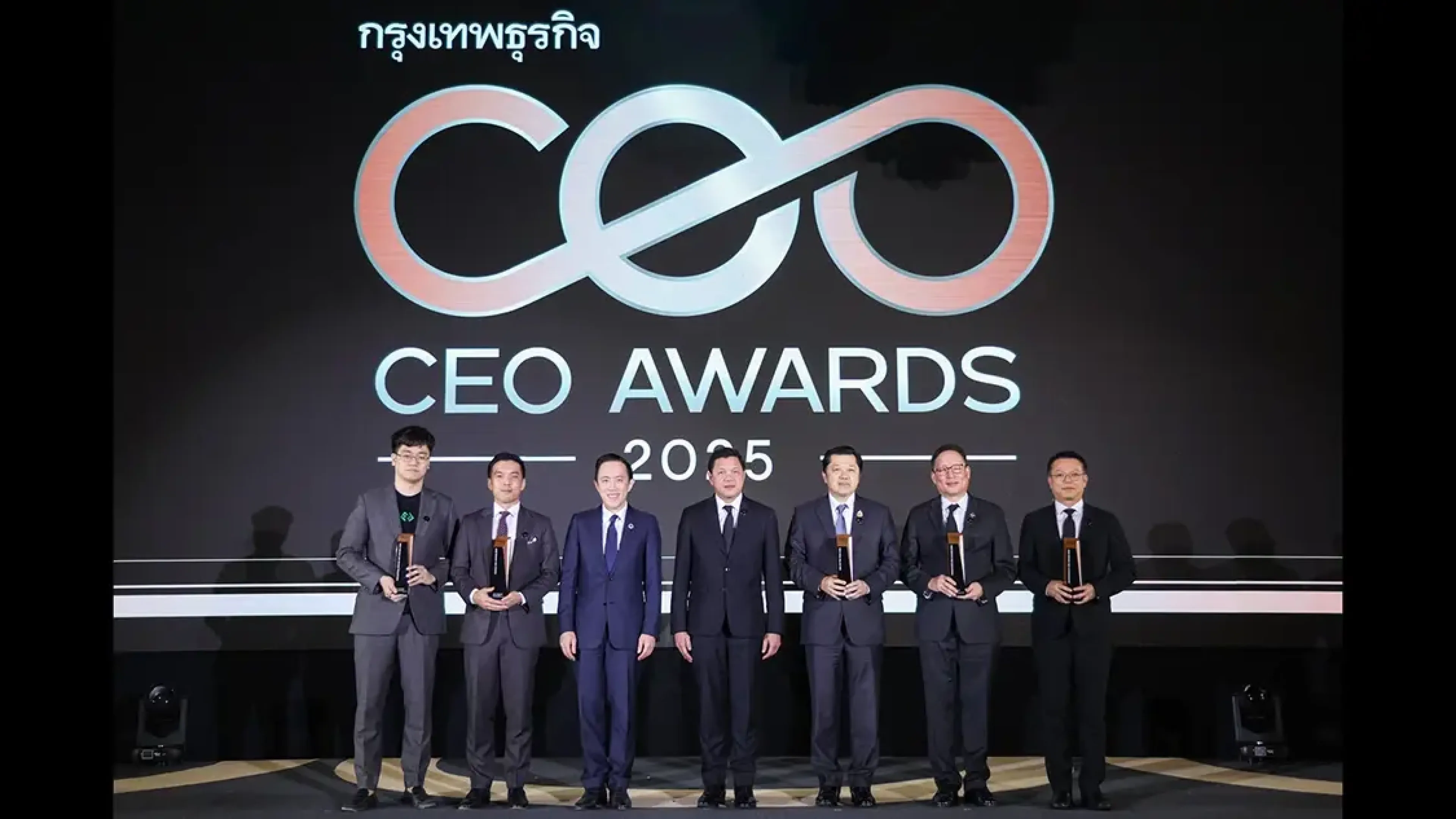กรุงเทพธุรกิจ เปิด 5 สุดยอดผู้นำ คว้ารางวัล CEO Awards 2025 ต้นแบบวิสัยทัศน์ขับเคลื่อนเศรษฐกิจไทยสู่เวทีโลก