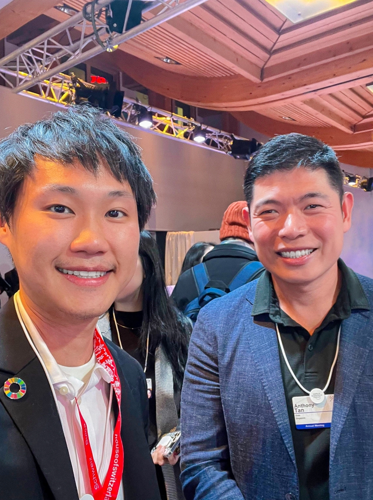 ครั้งนี้นับเป็นปีที่สองที่ผมได้พบและได้ร่วมพูดคุยกับคุณ Anthony Tan ผู้ร่วมก่อตั้งและหัวหน้าผู้บริหารของ Grab ซึ่งเป็นธุรกิจสตาร์ตอัประดับยู…