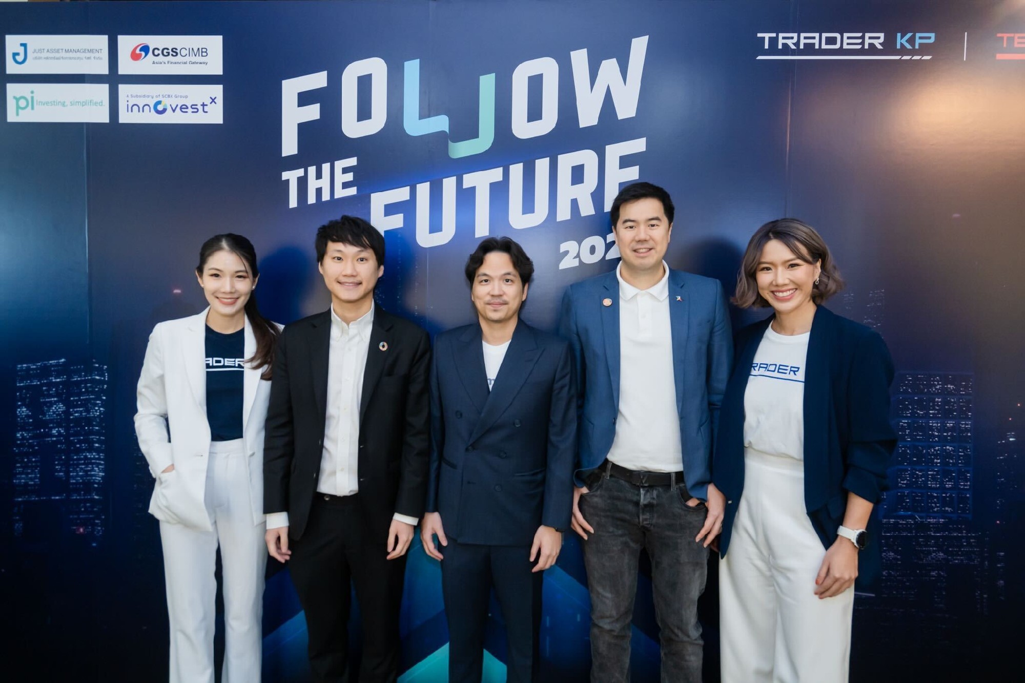 บรรยากาศงานสัมมนา "FOLLOW THE FUTURE" ที่จัดขึ้นโดย Trader KP เมื่อวันที่ 17 ธันวาคมที่ผ่านมาครับ งานนี้ผมได้แชร์และแบ่งปันความรู้ในหัวข้อ '…