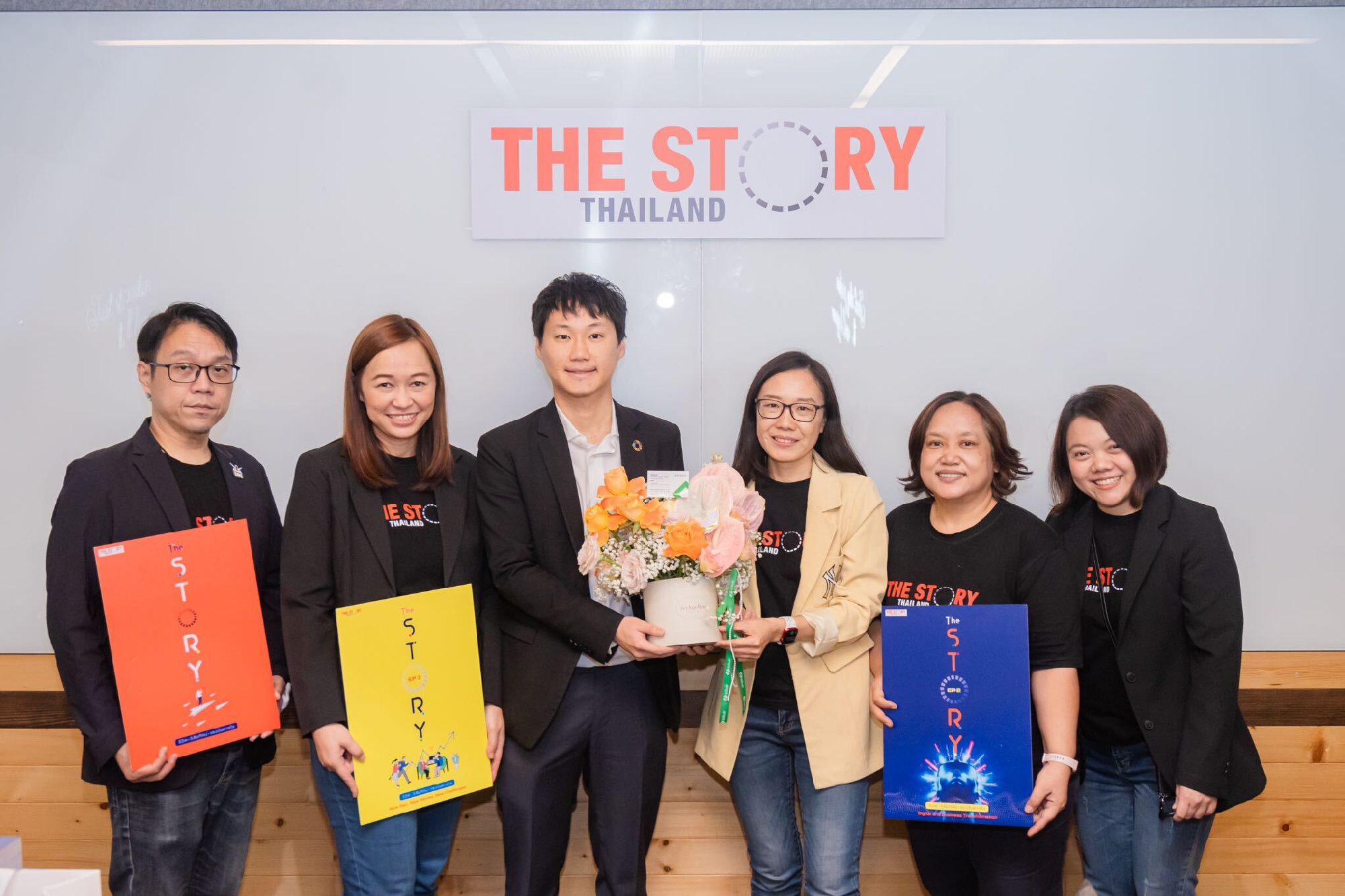 ขอแสดงความยินดีกับทาง The Story Thailand เนื่องในโอกาสครบรอบ 3 ปีด้วยนะครับ 🙏🙂