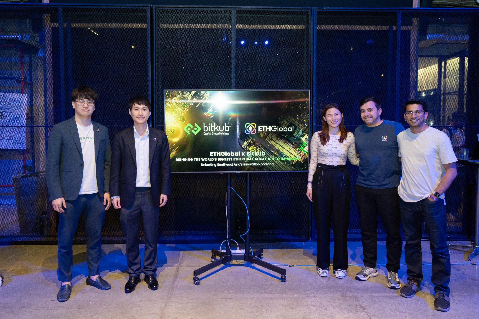 รวมภาพไฮไลท์ในงาน ETHGlobal Bangkok Happy Hour งานเลี้ยงสังสรรค์สำหรับชาวชุมชน Ethereum ที่จัดขึ้นเพื่อสร้างโอกาสในการร่วมมือและขยับขยายเครื…
