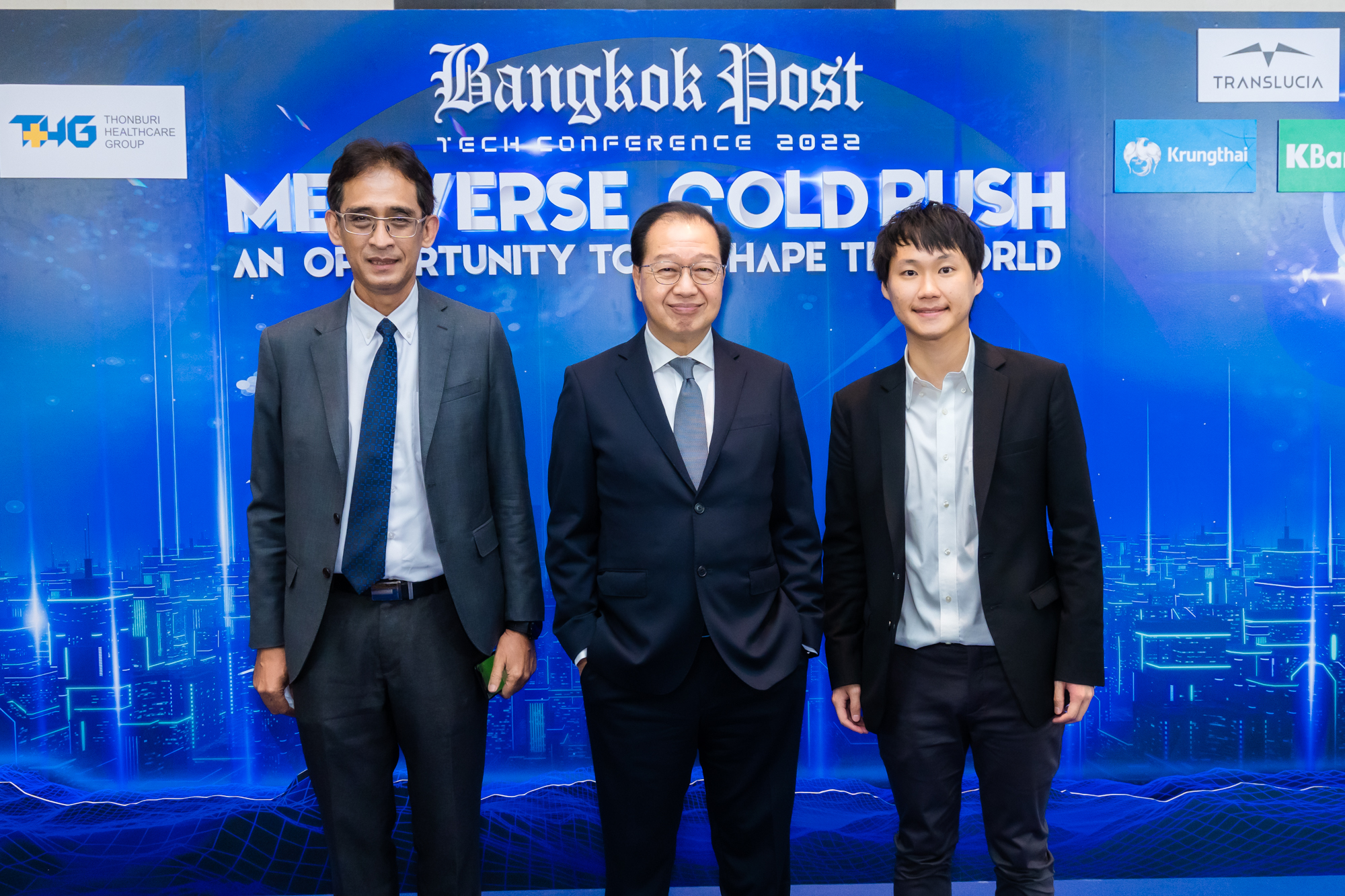 ผมขอขอบคุณ ศ.นพ.ปิยะมิตร ศรีธรา คณบดีคณะแพทยศาสตร์โรงพยาบาลรามาธิบดี มหาวิทยาลัยมหิดล และคณาจารย์ท่านอื่นๆ ที่ให้การต้อนรับเป็นอย่างดีครับ ท…