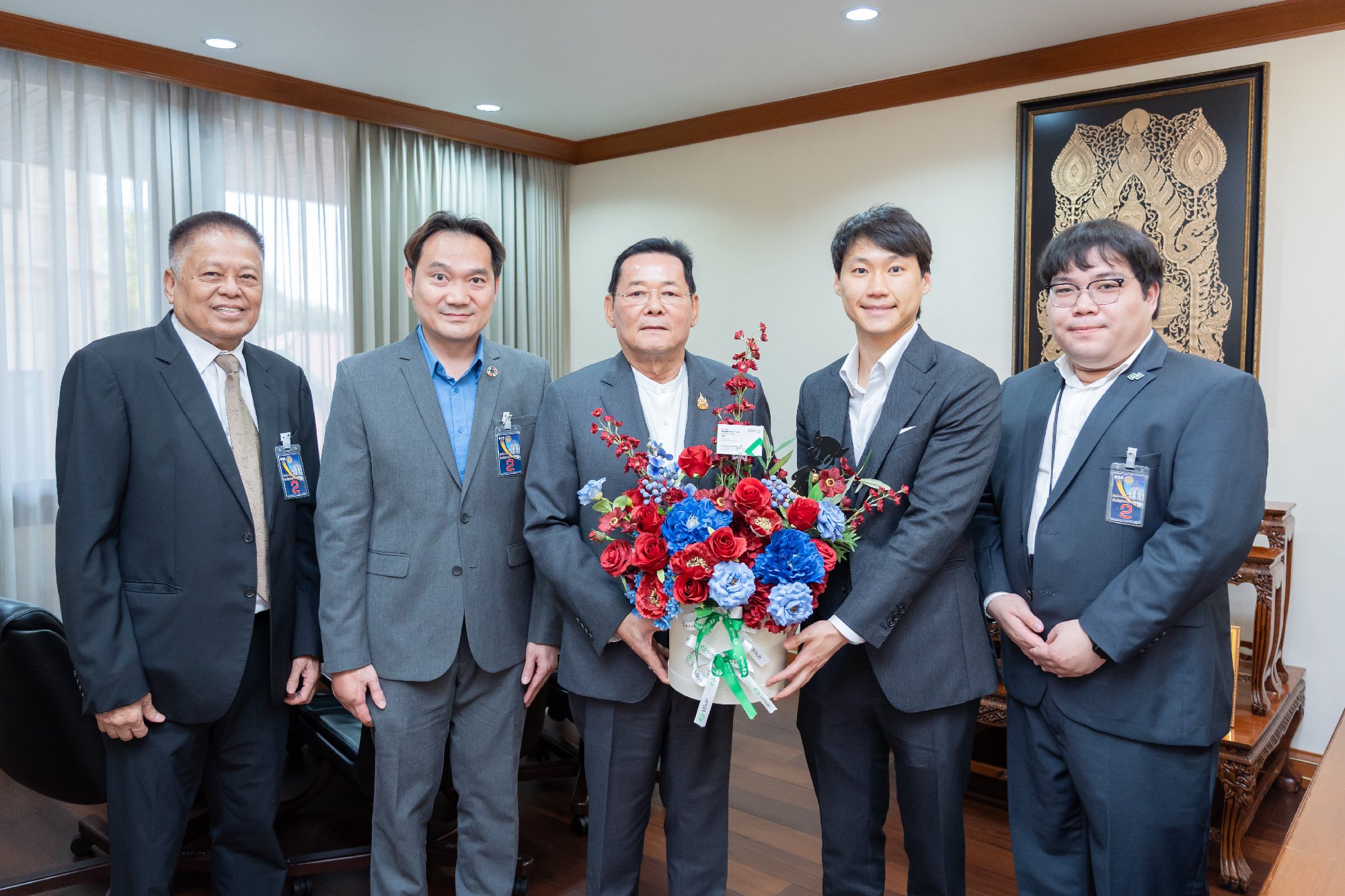 The Bitkub team and I extended our sincere congratulations to Khun Napintorn Srisunpang on his Royal Command appointment as Minister attache…