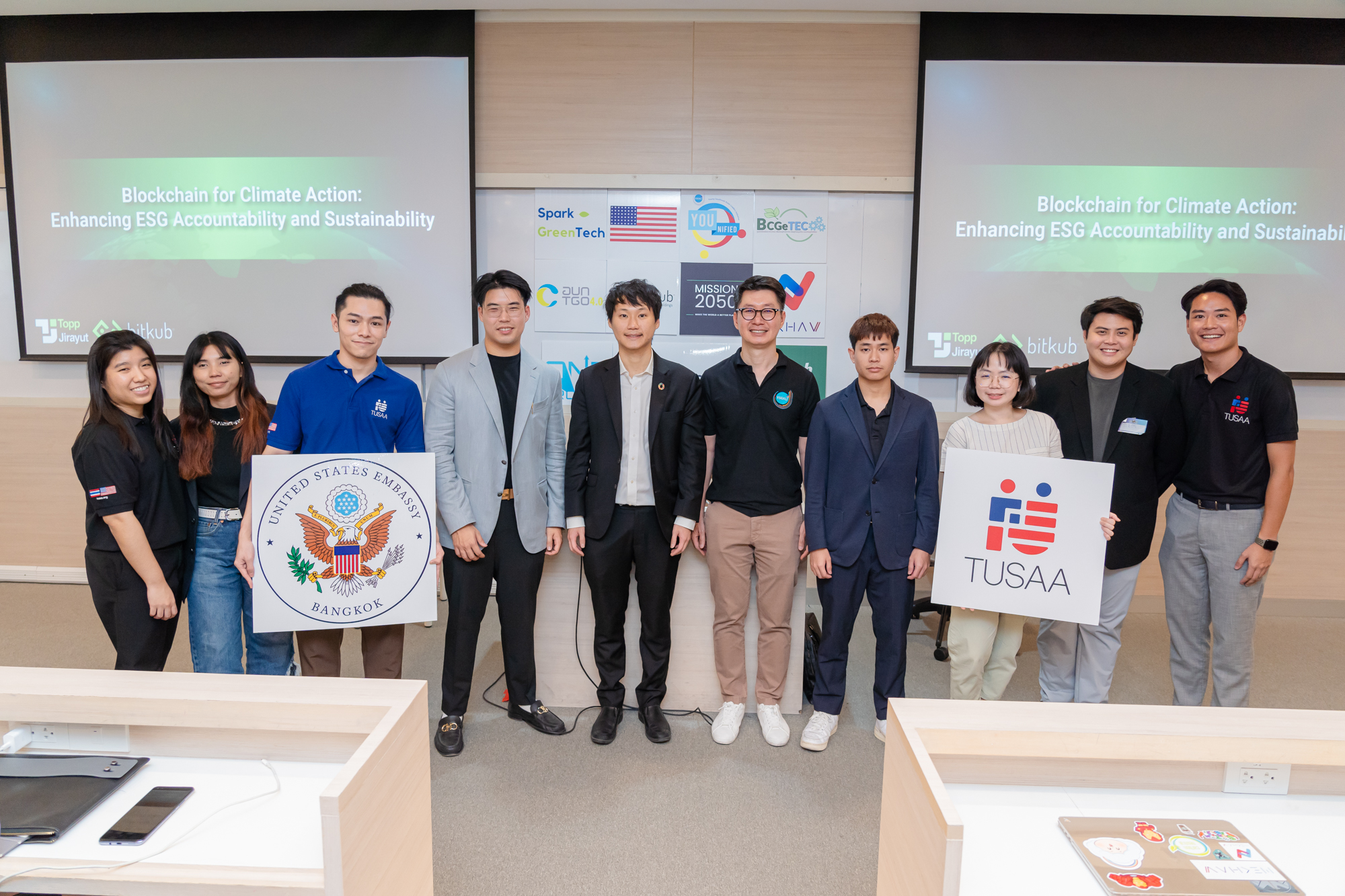 บรรยากาศกิจกรรม 'YSEALI YOUnified : Greener Together Workshop' ที่จัดขึ้นเมื่อวันที่ 17 ธันวาคมที่ผ่านมาครับ สำหรับในครั้งนี้ผมรู้สึกยินดีเป…
