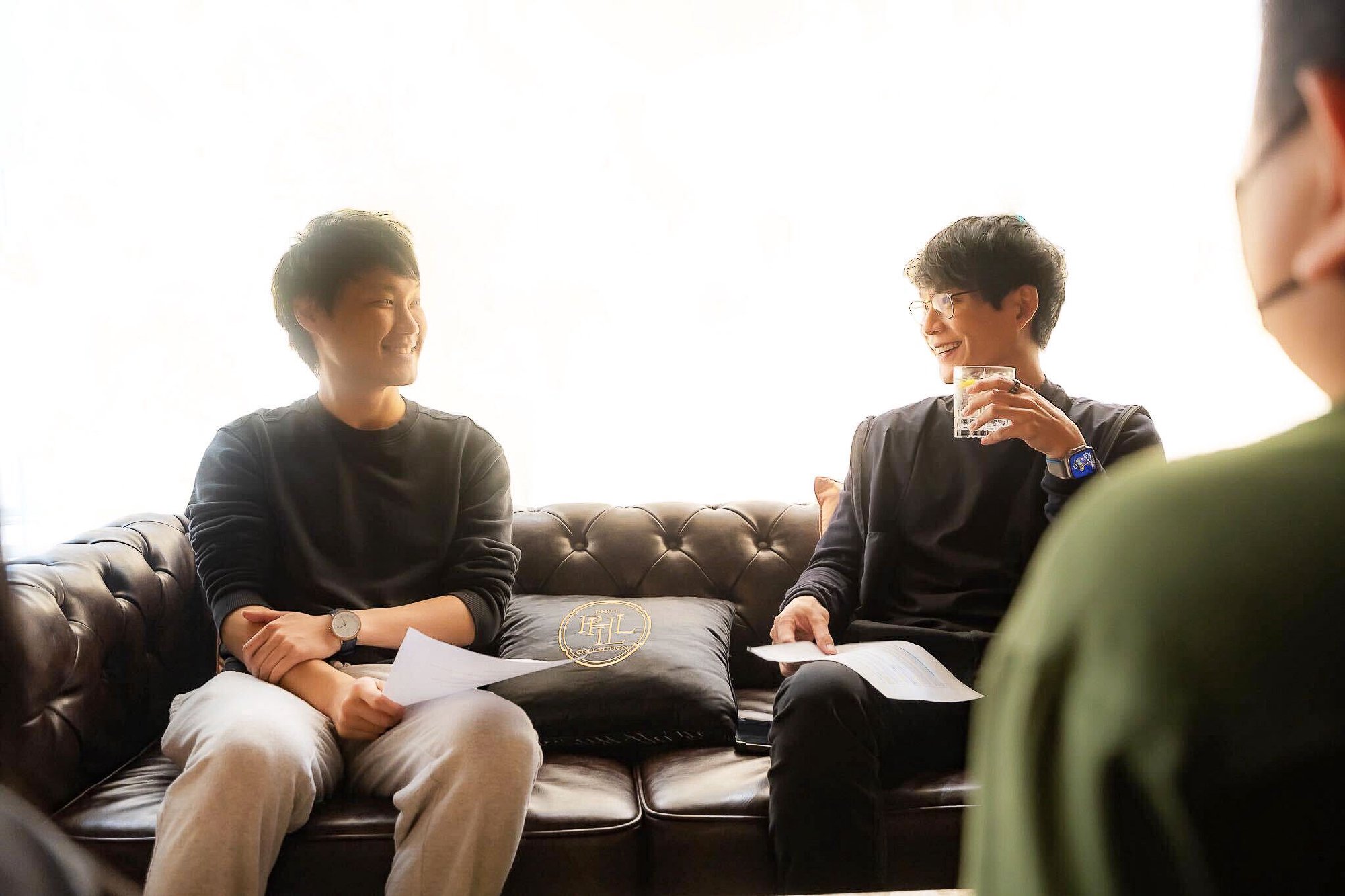Topp Talks Episode ที่จะถึงนี้ เตรียมพบกับคุณหมู – ณัฐวุฒิ พึงเจริญพงศ์ หรือที่ทุกคนรู้จักกันในชื่อ 'หมู Ookbee' ผู้ก่อตั้งและ CEO บริษัทอุ๊…