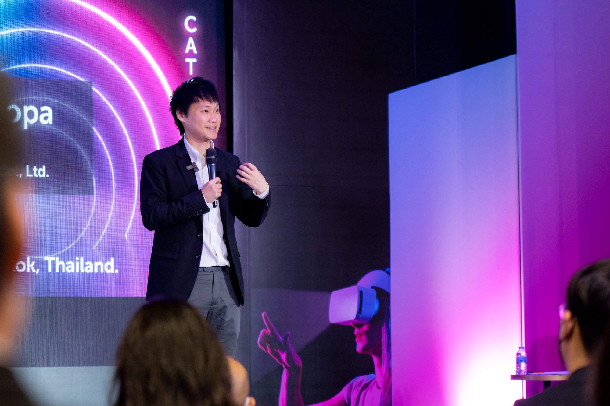 ขอขอบคุณทางผู้จัดงาน BYOND MOBILE ที่ให้เกียรติเชิญไปร่วมแสดงวิสัยทัศน์เกี่ยวกับประเด็น Web 3.0 และ Digital Infrastructure บนเวที และขอบคุณผ…