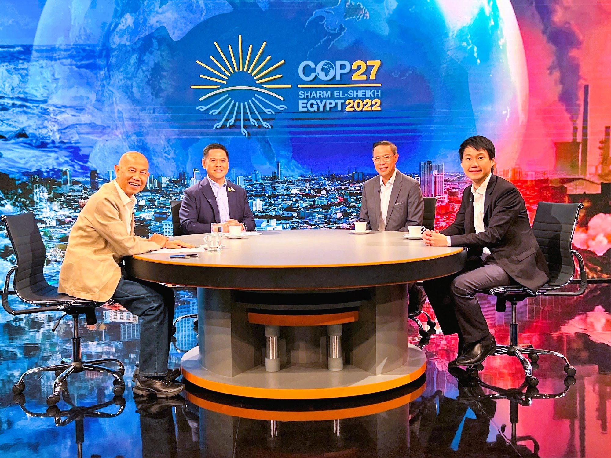 คืนนี้ 2 ทุ่มครึ่ง ผมจะไปร่วมพูดคุยถึงประเด็นสำคัญทางเศรษฐกิจ ซึ่งจะเป็นอะไรนั้น อย่าพลาดชมนะครับ🙏🙂
