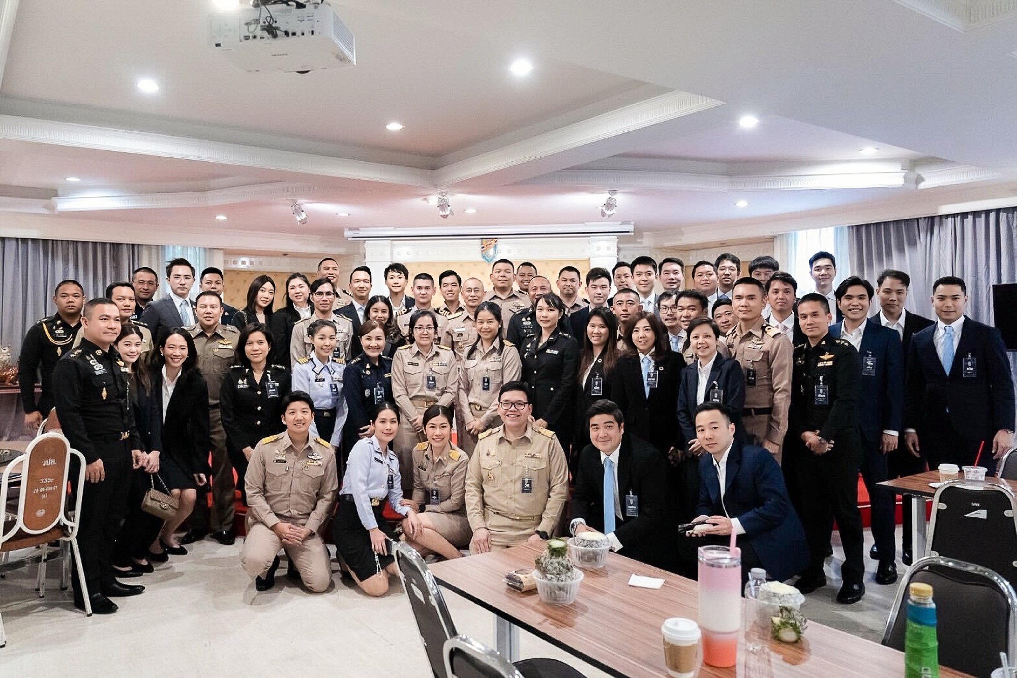 ภาพบรรยากาศส่วนหนึ่งของการศึกษาในหลักสูตร วปอ. บอ. รุ่น ที่ 2 ขอขอบคุณข้อมูลอันเป็นประโยชน์จาก พล.ร.ต. จักษวัฏ สายวงค์ ผู้อำนวยการสำนักนโยบา…